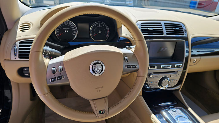 Auto Interieur nach unserer Arbeit