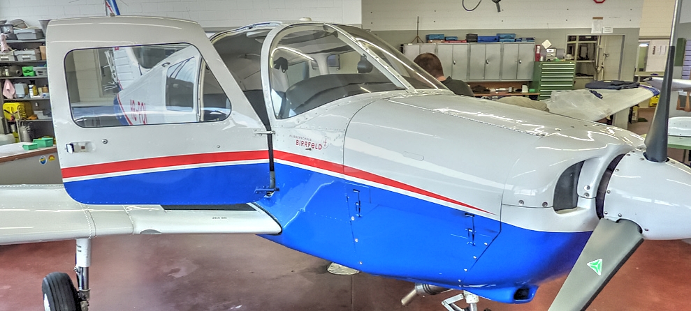 Die Autosattlerei liegt gut erreichbar in der N�he des Flugplatzes Birrfeld.