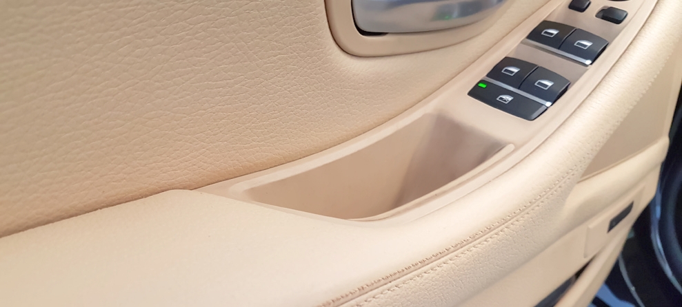 ...nach dem F�rben im Originalfarbton wieder wie neu.
