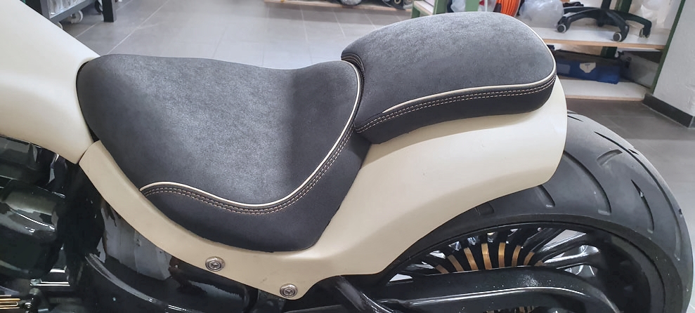Fertiger Customsattel