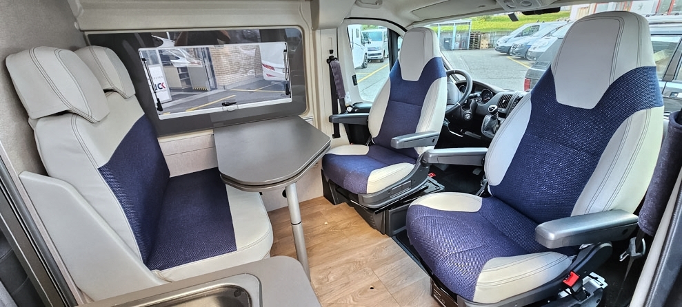 Farben, Fl�chen und Materialien greifen ineinander � und machen aus Funktion Atmosph�re.